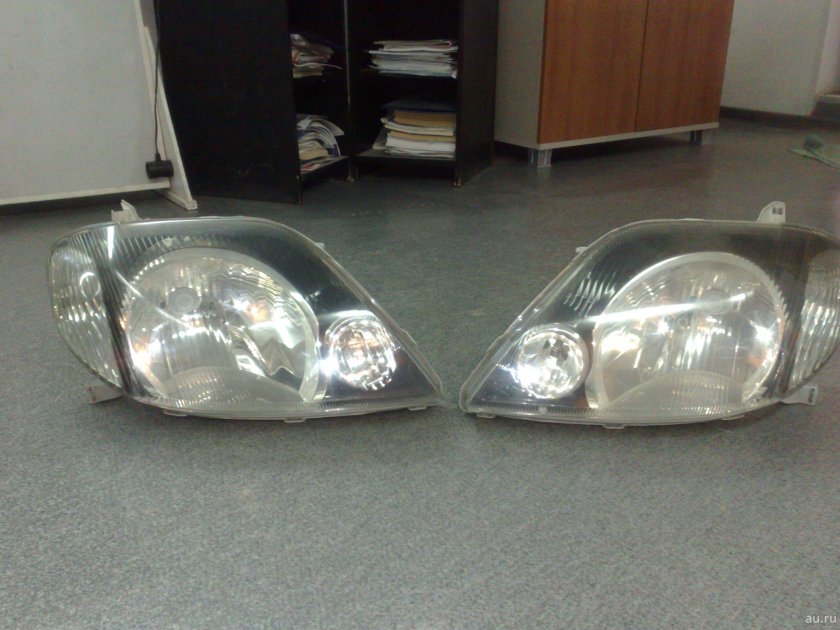 Фара Тойота Королла 120