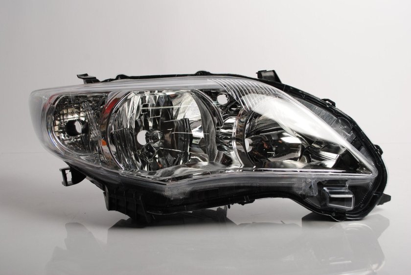 Фара правая для toyota corolla 150 рестайлинг