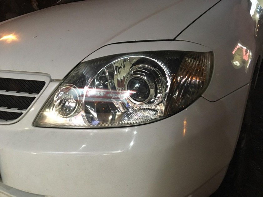 Линзы на Тойота Королла 120