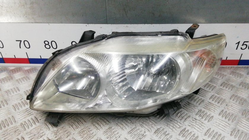 Фара левая toyota corolla