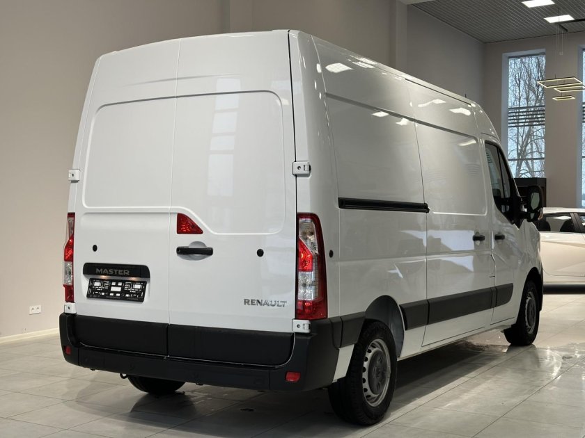 Цельнометаллические фургоны