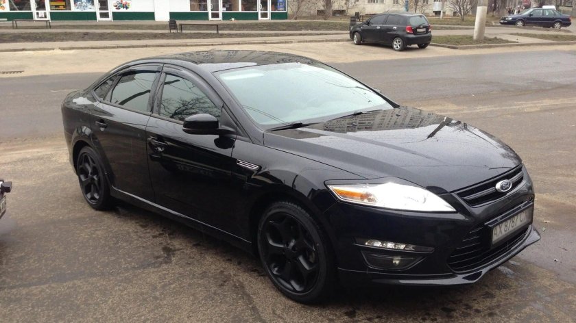 Черный Форд Мондео 4 антихром
