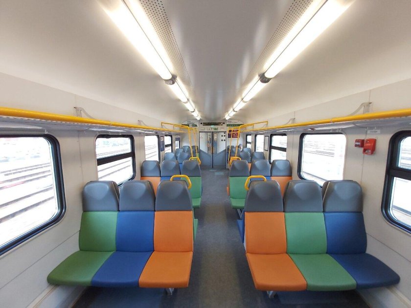 Иволга электропоезд салон