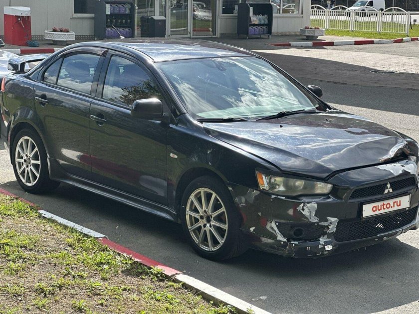 Митсубиси Лансер 2.0 МТ