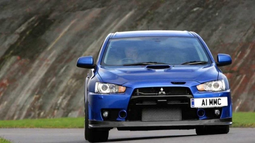 Митсубиси Лансер 10