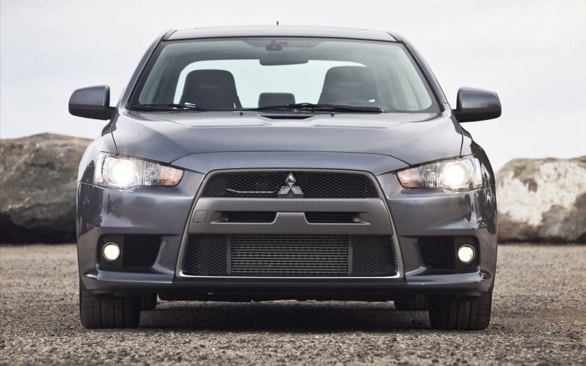 Mitsubishi Lancer 10 Front
