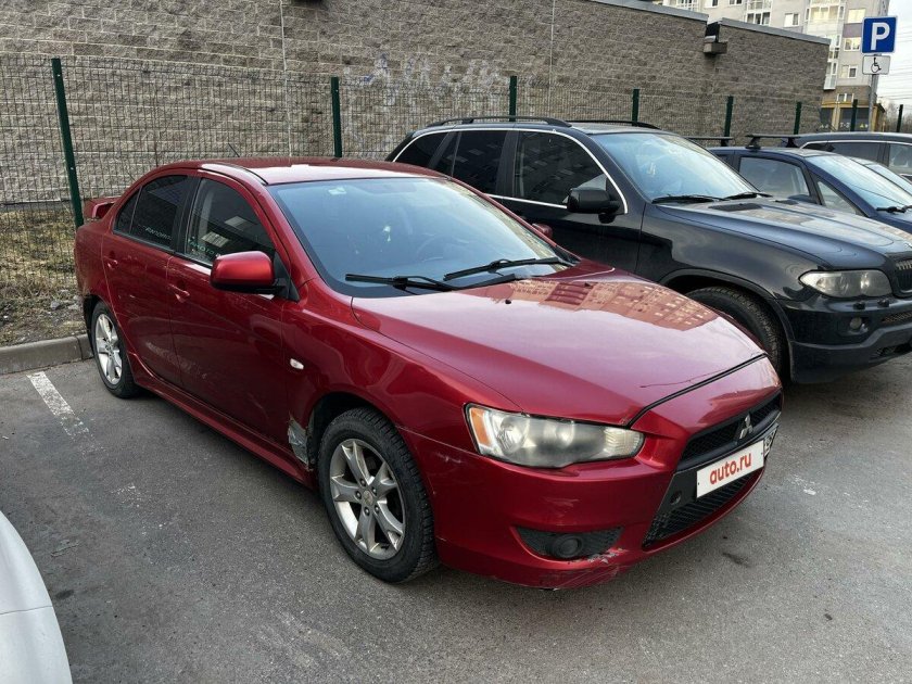 Митсубиси лансер 10 красный