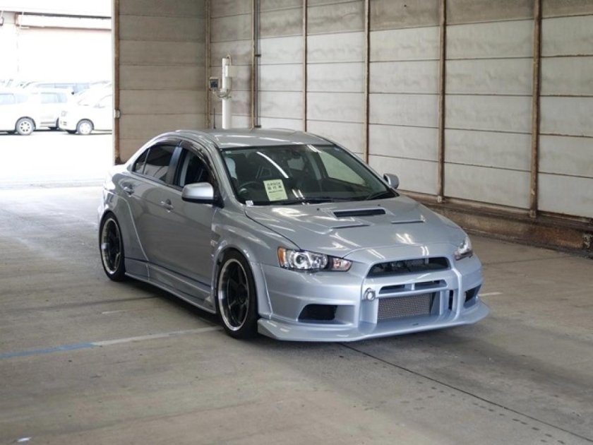 Митсубиси лансер эволюшион10