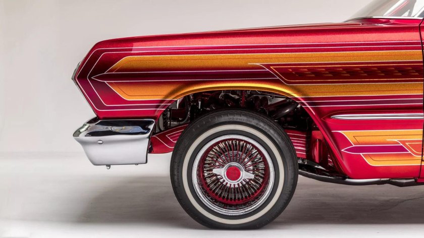 Лоурайдер сбоку