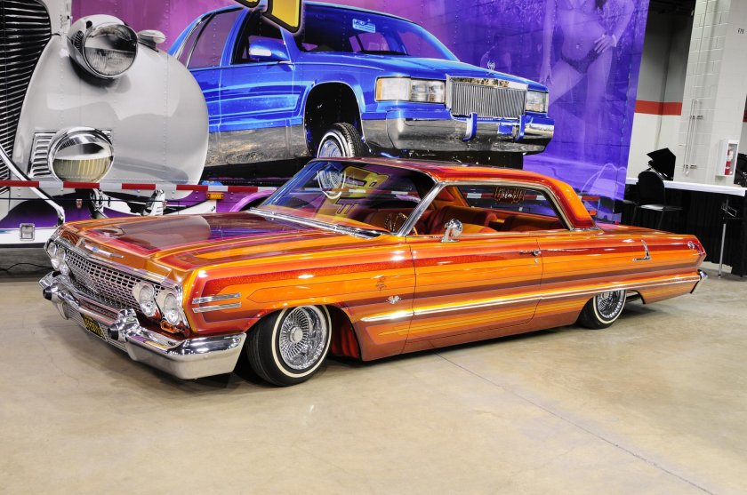 Оранжевый лоурайдер майор