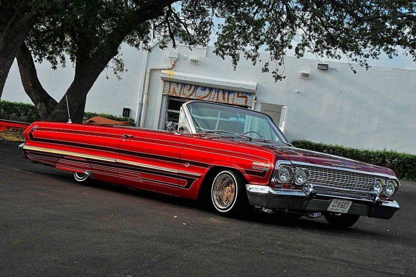 Chevrolet Impala лоурайдер