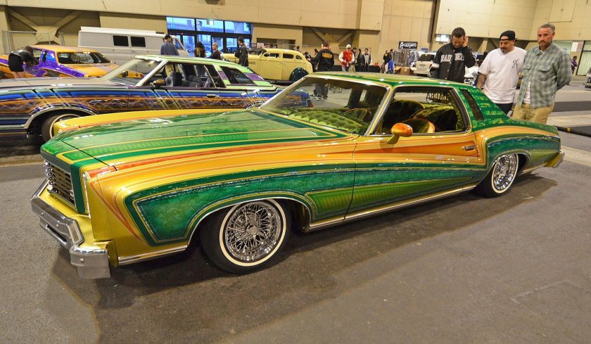 Лоурайдер автомобиль