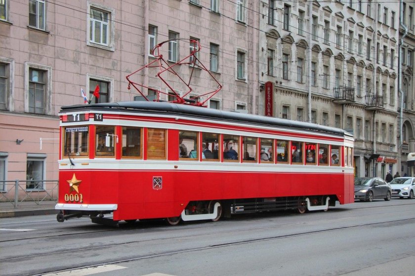 Туристический трамвай т1 в СПБ