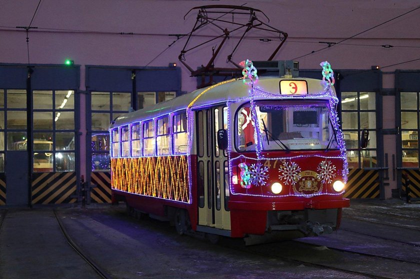 Новогодний трамвай