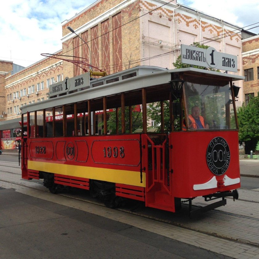 Экскурсионный трамвай в Санкт-Петербурге