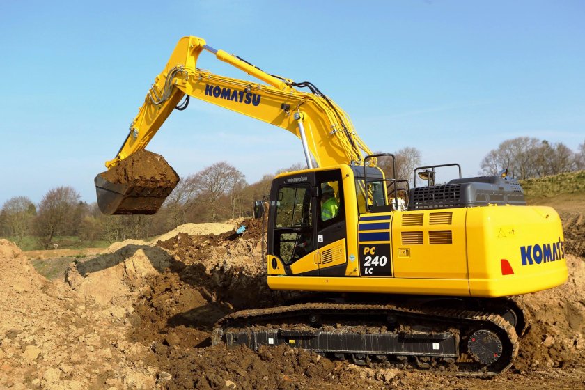 Экскаватор Komatsu pc240