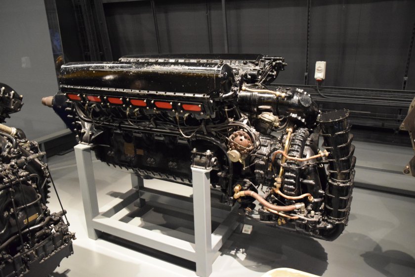 Rolls royce merlin v12