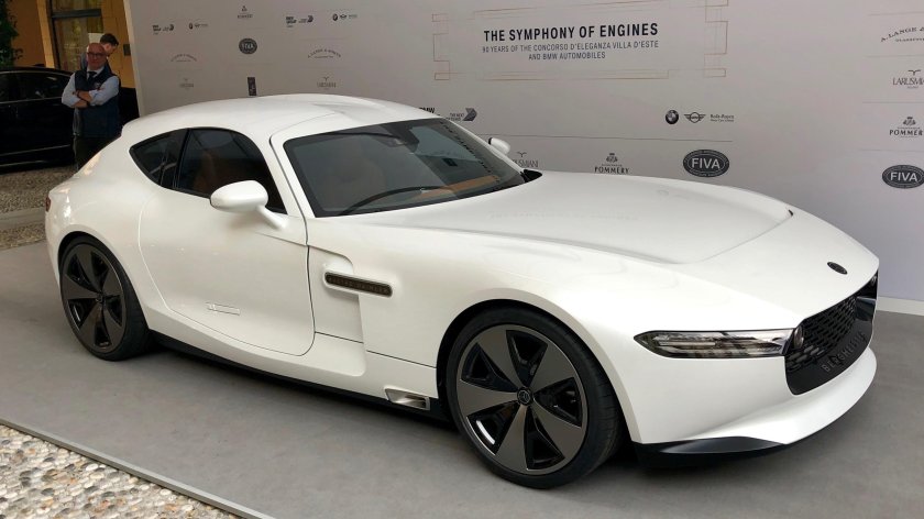 Мерседес купе с длинным капотом