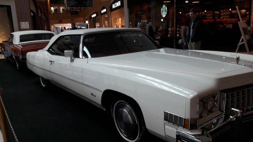 Линкольн с длинным капотом