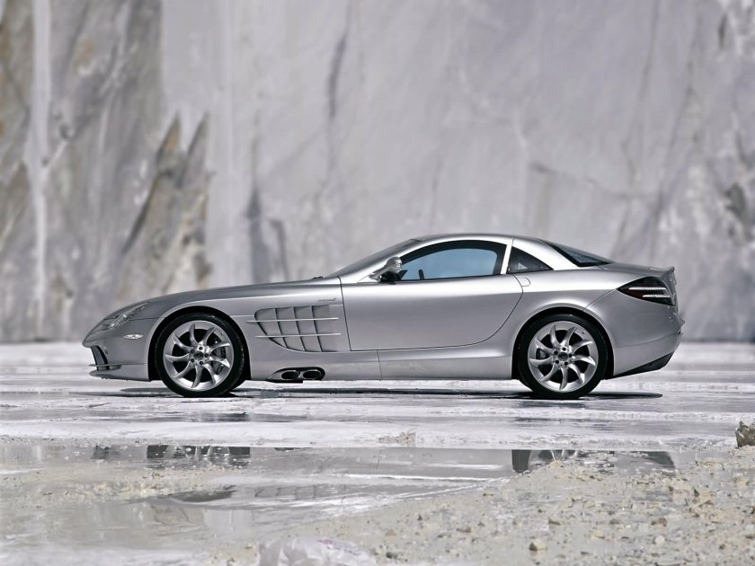 Mercedes SLR 2022