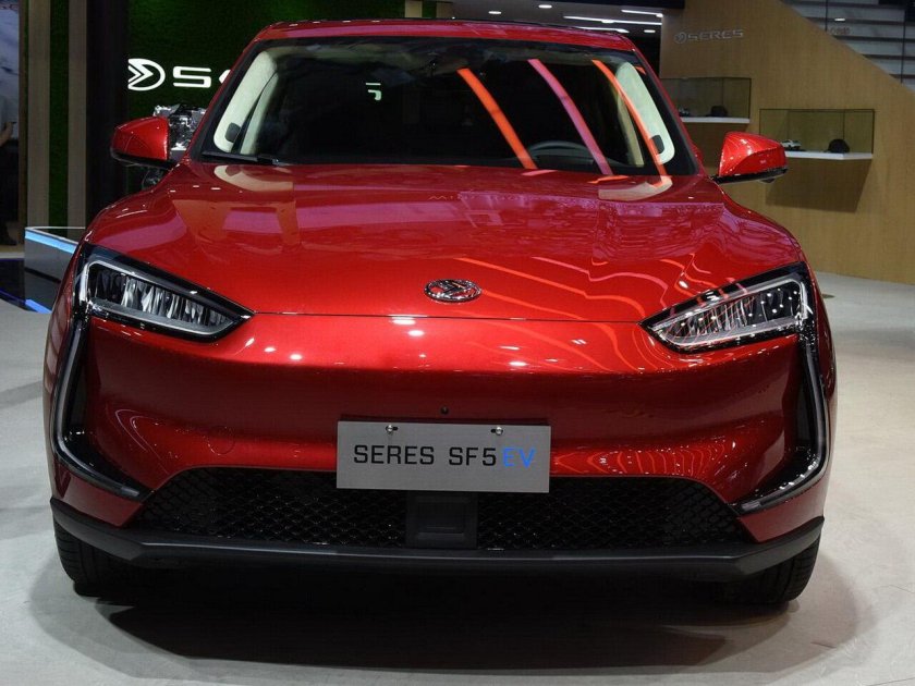 Китайский электромобиль seres sf5