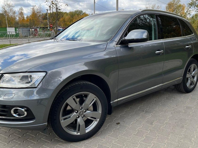 Audi q5 серебристый