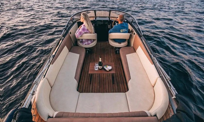 Катер Butterfly