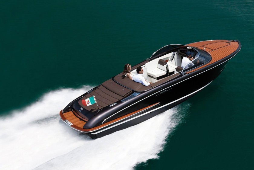 Прогулочный катер Riva