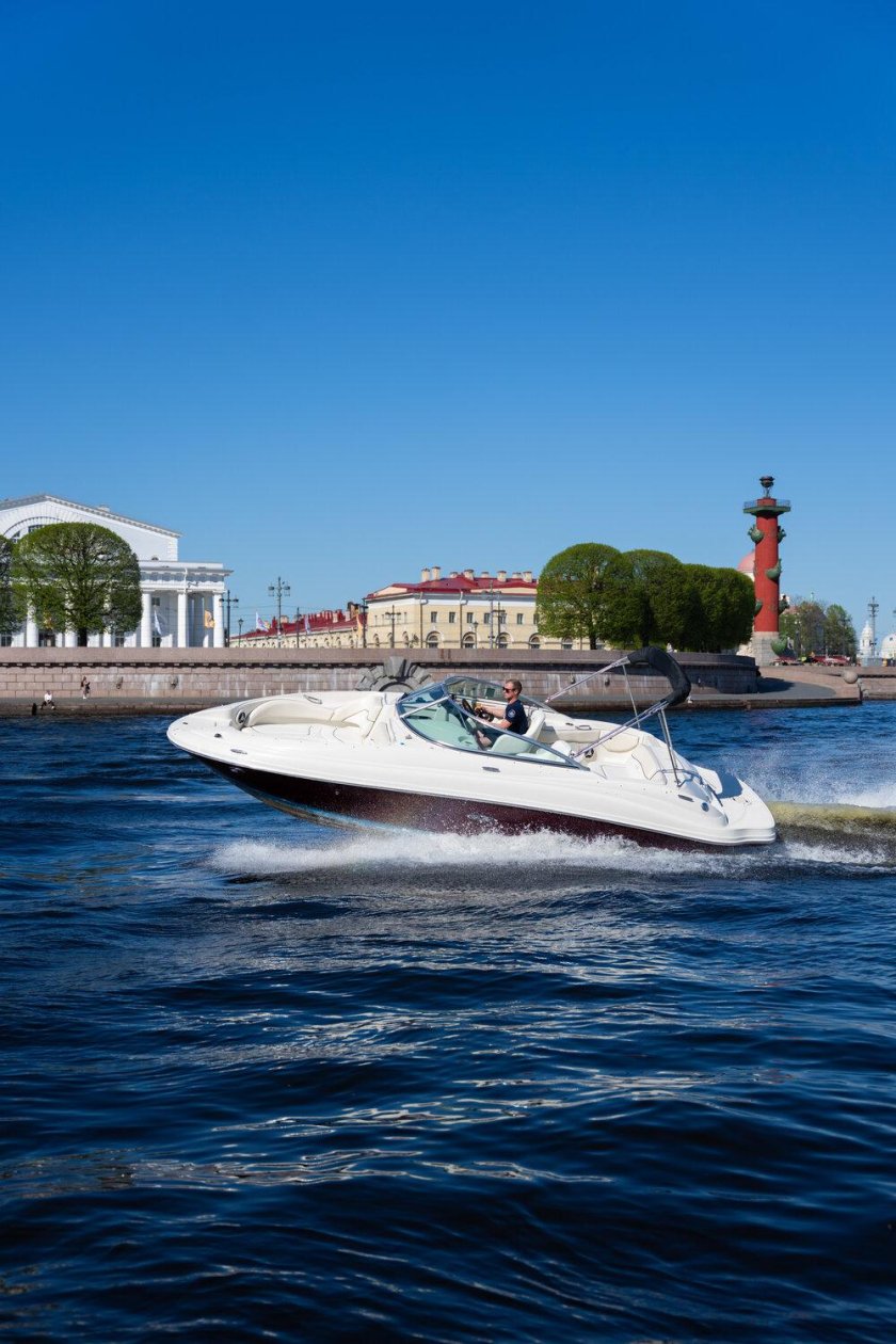 Катер спб