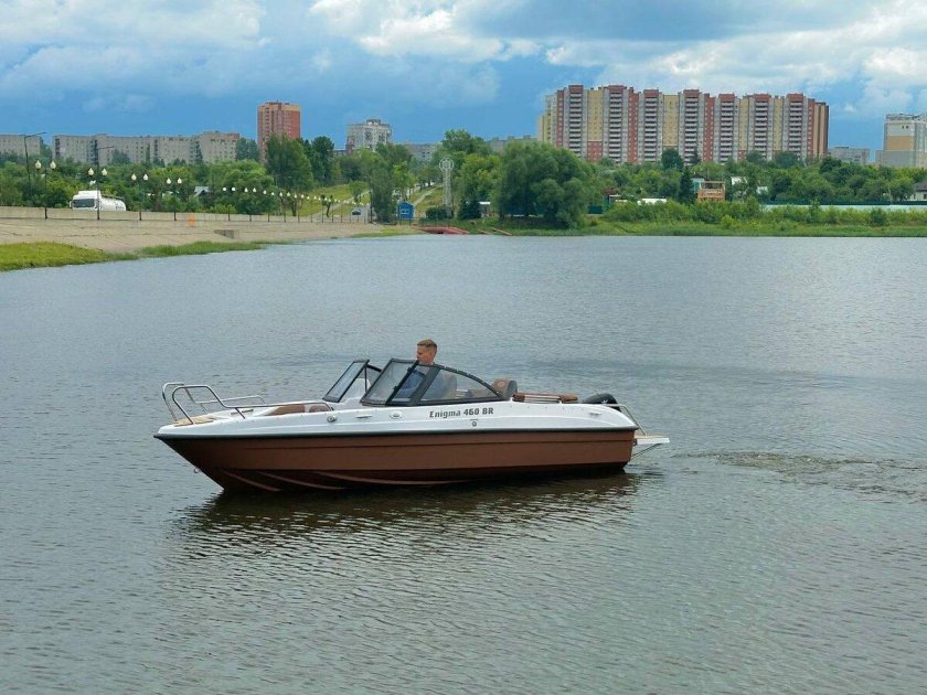 Лодка катер