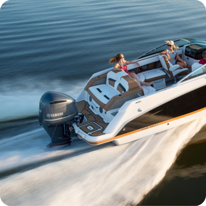 Моторный катер