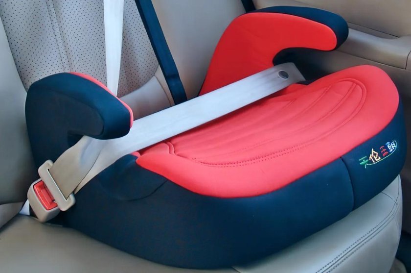 Бустер детский автомобильный