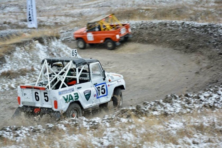 Внедорожник уаз