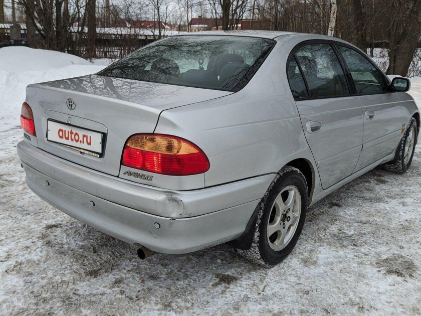 Toyota avensis 1997 2000