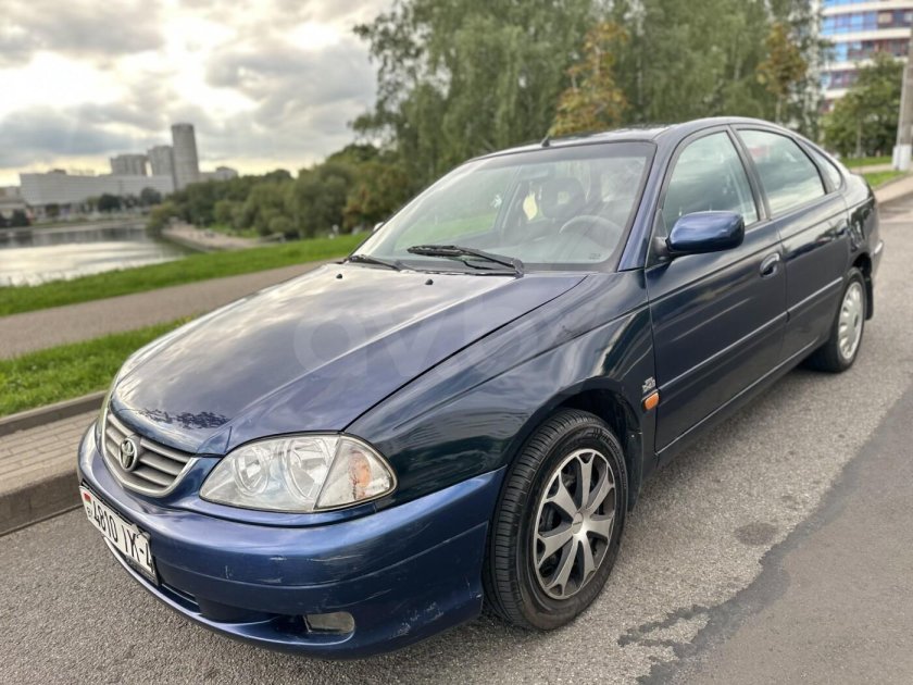 Тойота Авенсис 2002 универсал