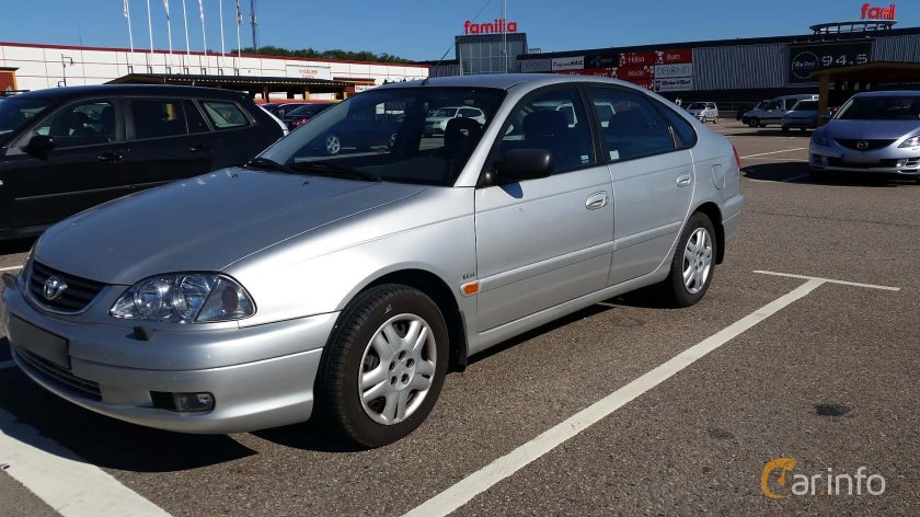 Toyota Avensis 2002