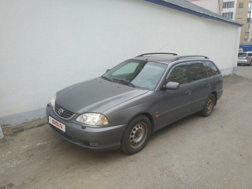 Toyota Avensis 2002