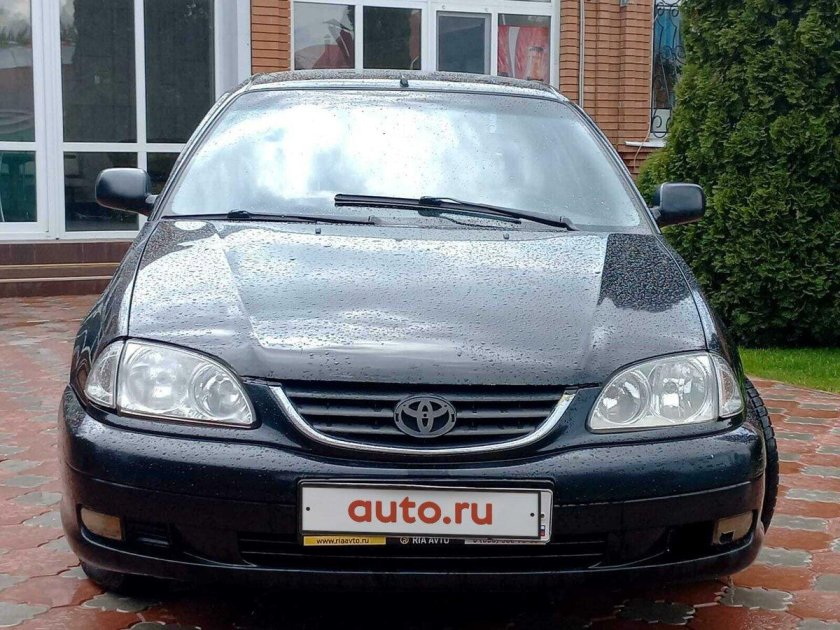 Toyota Avensis 2002