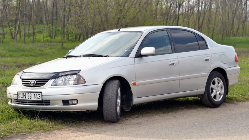 Toyota Avensis 2002