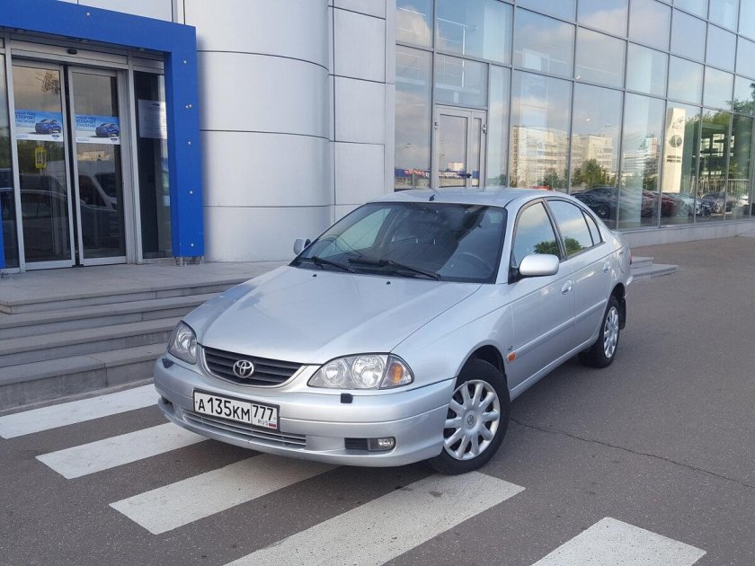 Toyota Avensis 2002