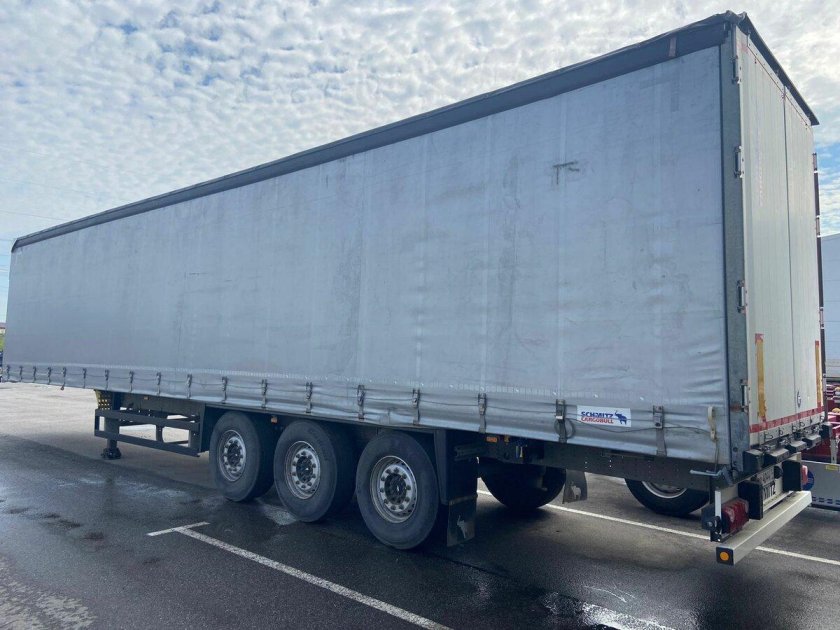 Тентованный полуприцеп