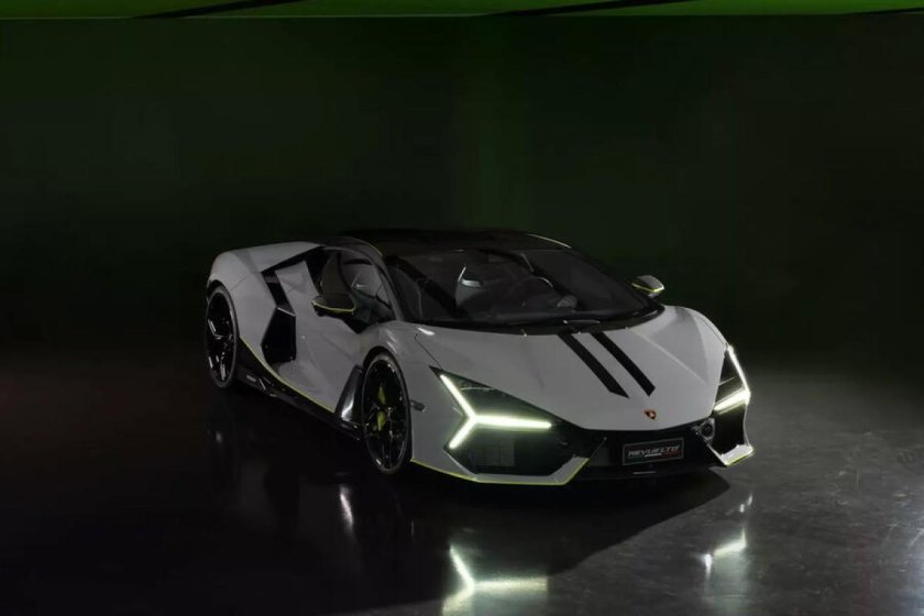 Lamborghini revuelto