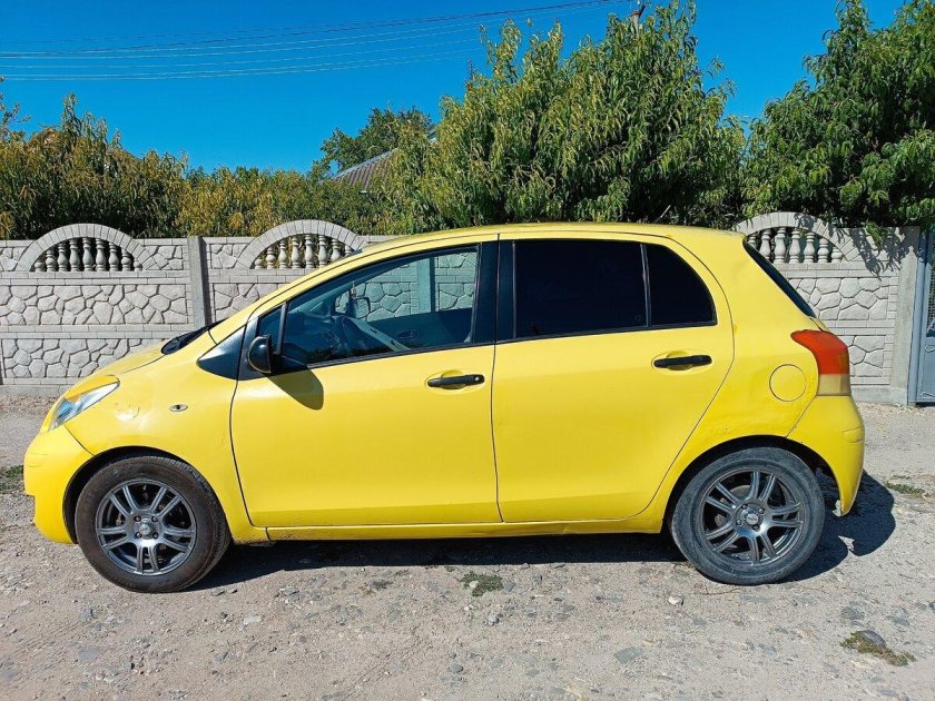 Toyota yaris ii