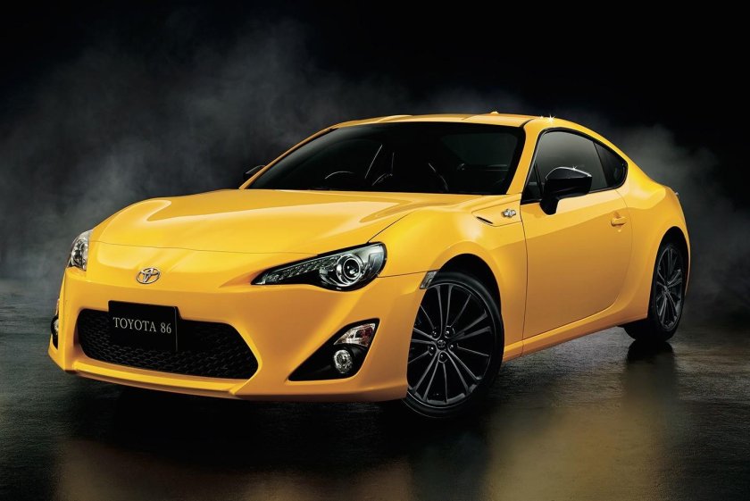 Toyota gt86 Yellow