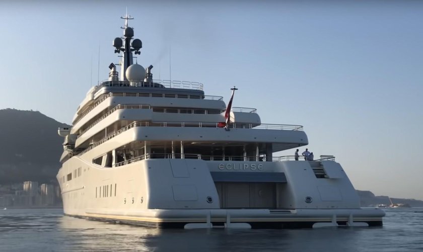 Яхта романа Абрамовича Эклипс