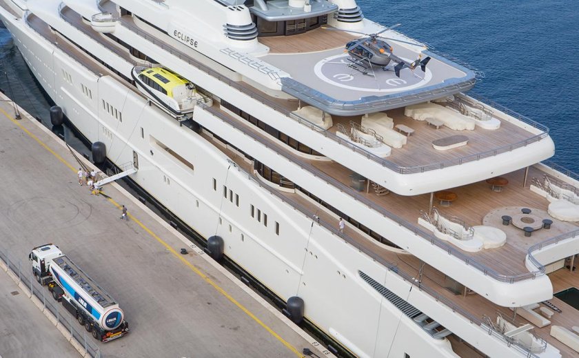 Яхта Абрамовича Eclipse