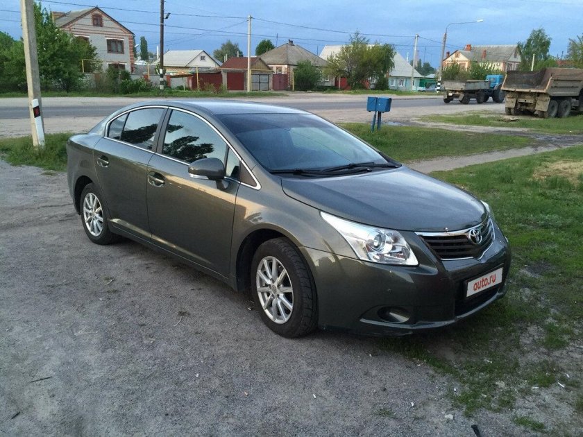 Toyota Avensis 2010