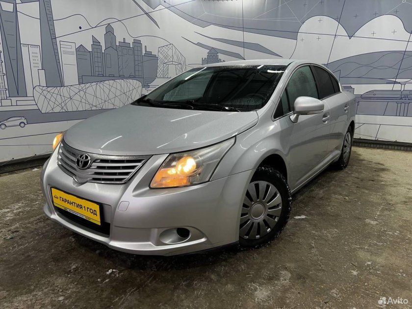 Toyota Avensis 2010