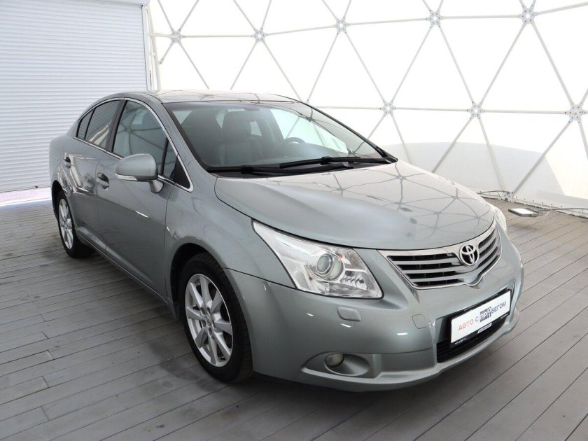Toyota Avensis 2010