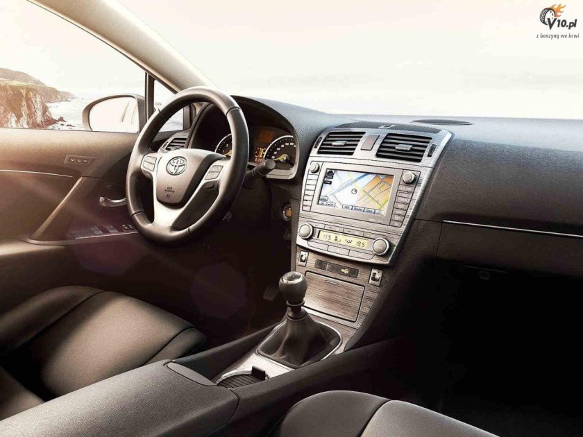 Toyota Avensis 270 салон